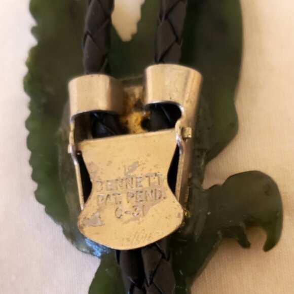 Eagle Bolo Tie Vintage 1950 Signed BENNETT PAT. PEND. C-31 Green - Picture 5 of 7